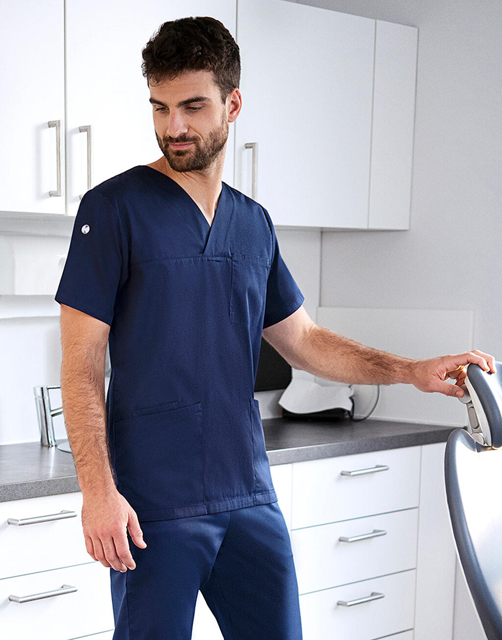 028_67_200_m-2022_01.jpg Men's Slip-on Tunic Essential Short Sl. – Bild 1