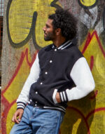 Originals Varsity Jacket Unisex – Bild 6