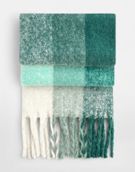 Fluffy Check Scarf