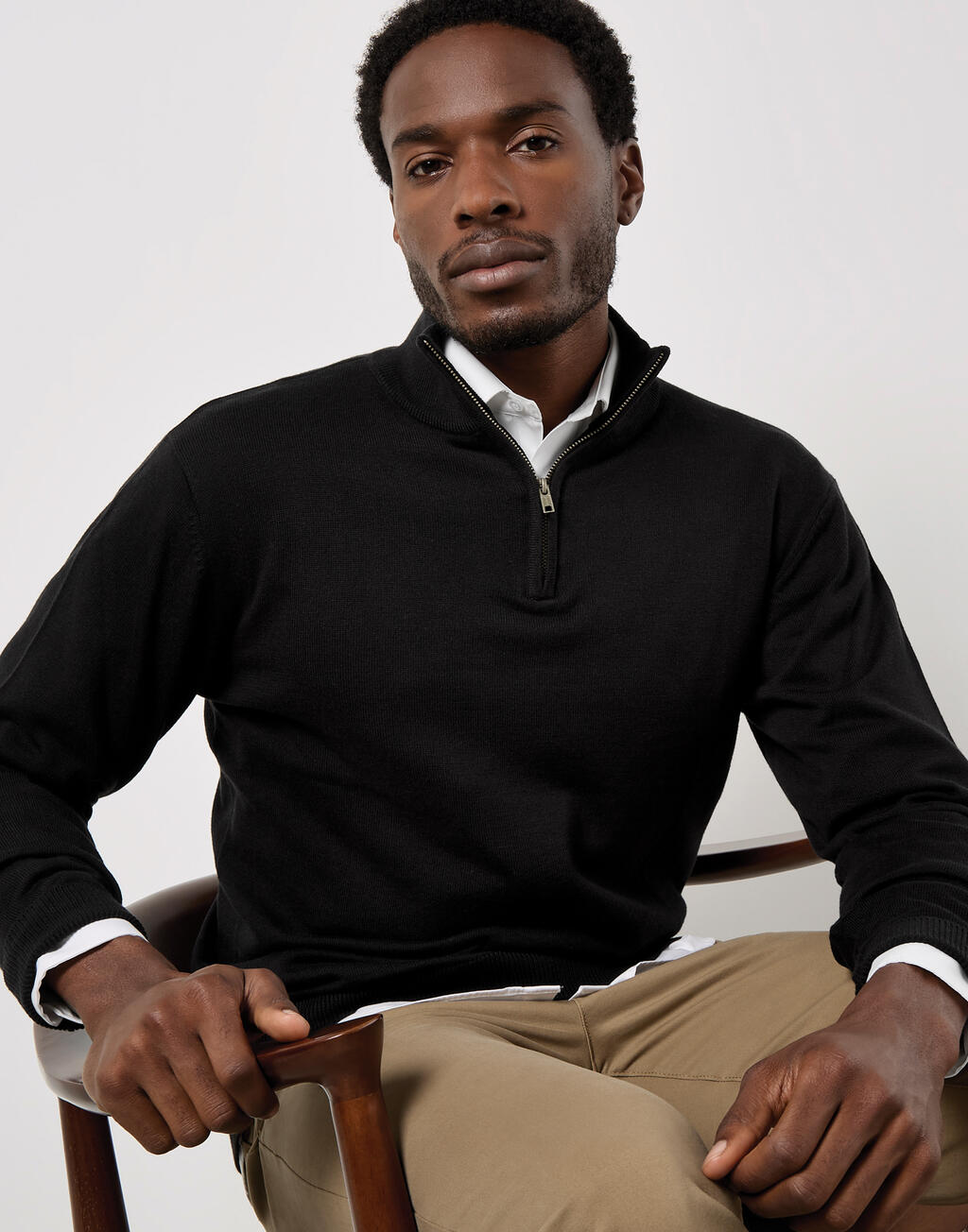 216_11_101_f-2026_01.jpg Regular Fit Arundel 1/4 Zip Sweater - Image 1