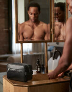 Tailored Luxe Wash Bag – Image 3