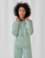 Damska bluza z kapturem QUEEN - obrazek 4