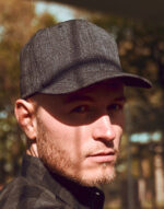 Czapka z daszkiem (melanżowa) - obrazek 2