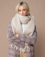 Fluffy Scarf - obrazek 3